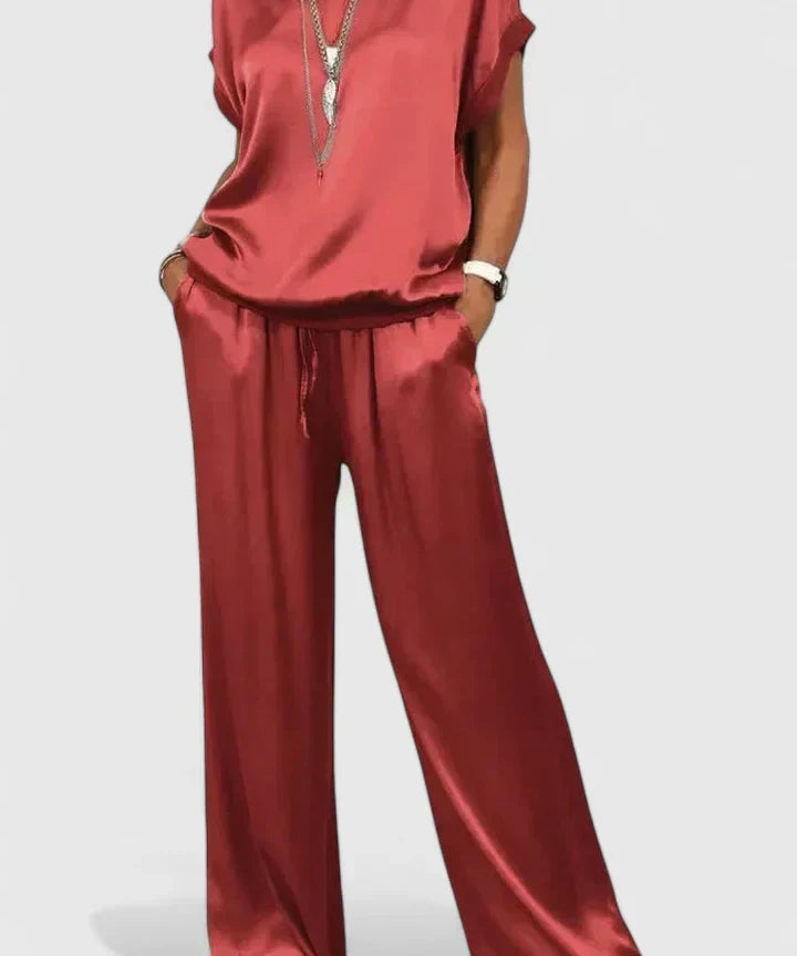 Jessykkah | Comfortable Two-Piece Set