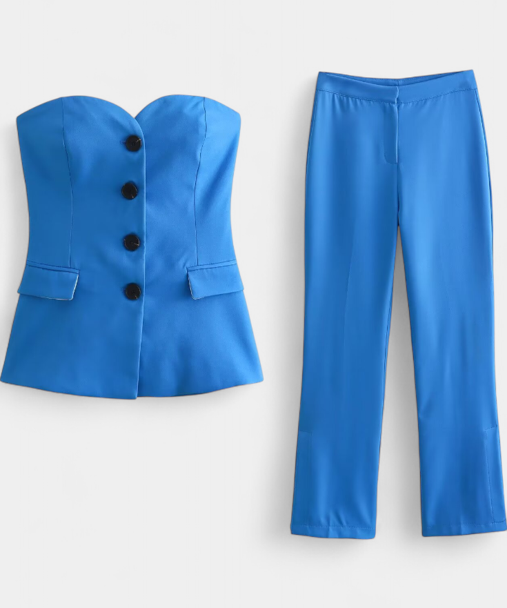 Paesha Sleeveless Minimalist Ensemble with Flared Trousers