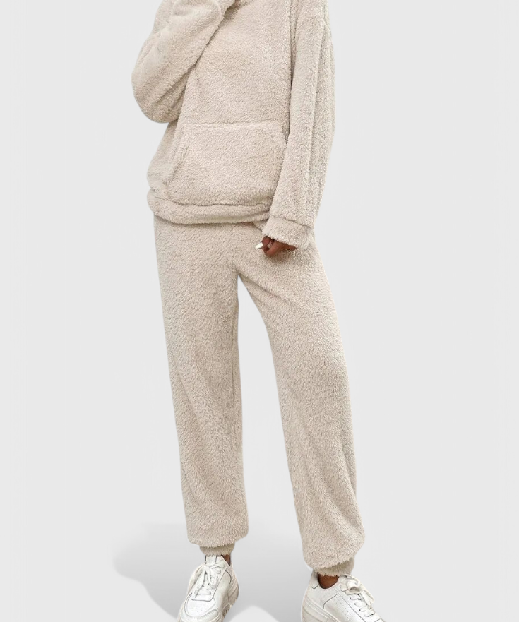 Cozy Billie Two-Piece Set in Luxurious Teddy Fabric