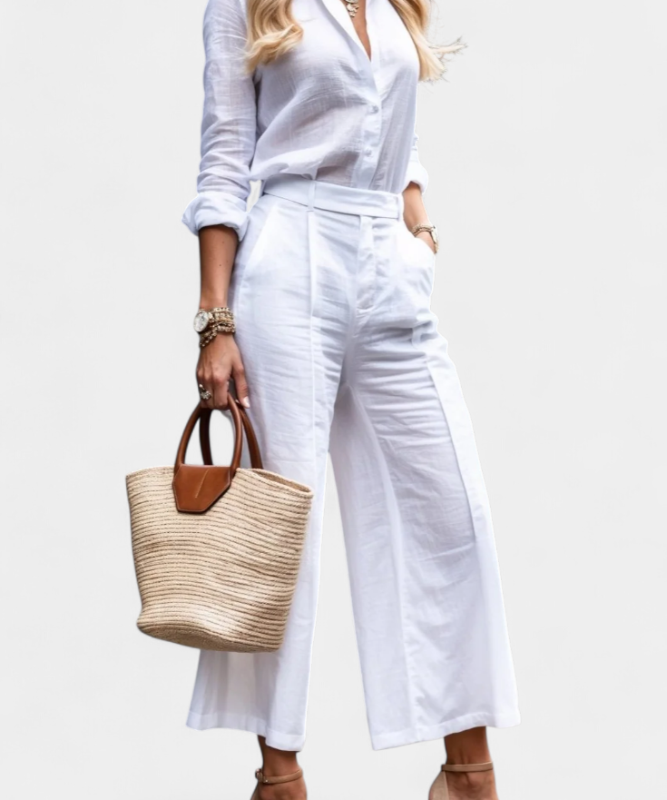 Sabina Easygoing Set with Flowing Top and Capri Trousers