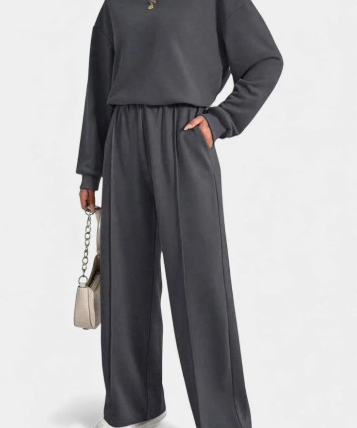 Tiara Lounge Set: Sweatshirt & High-Waisted Trousers