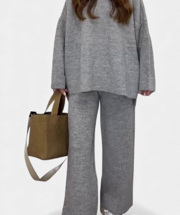 Quirina Relaxed Outfit with Round Neck Top and Flowing Pants